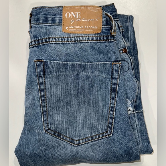 ONE x One Teaspoon destroyed jeans Awesome Baggies Low rise roll cuff ripped 25 - Picture 2 of 4